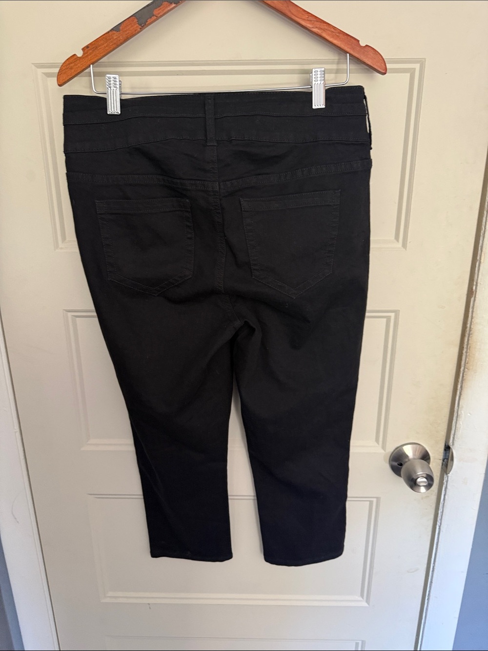 torrid Black Cropped High-Rise Jeans - Picture 2 of 2